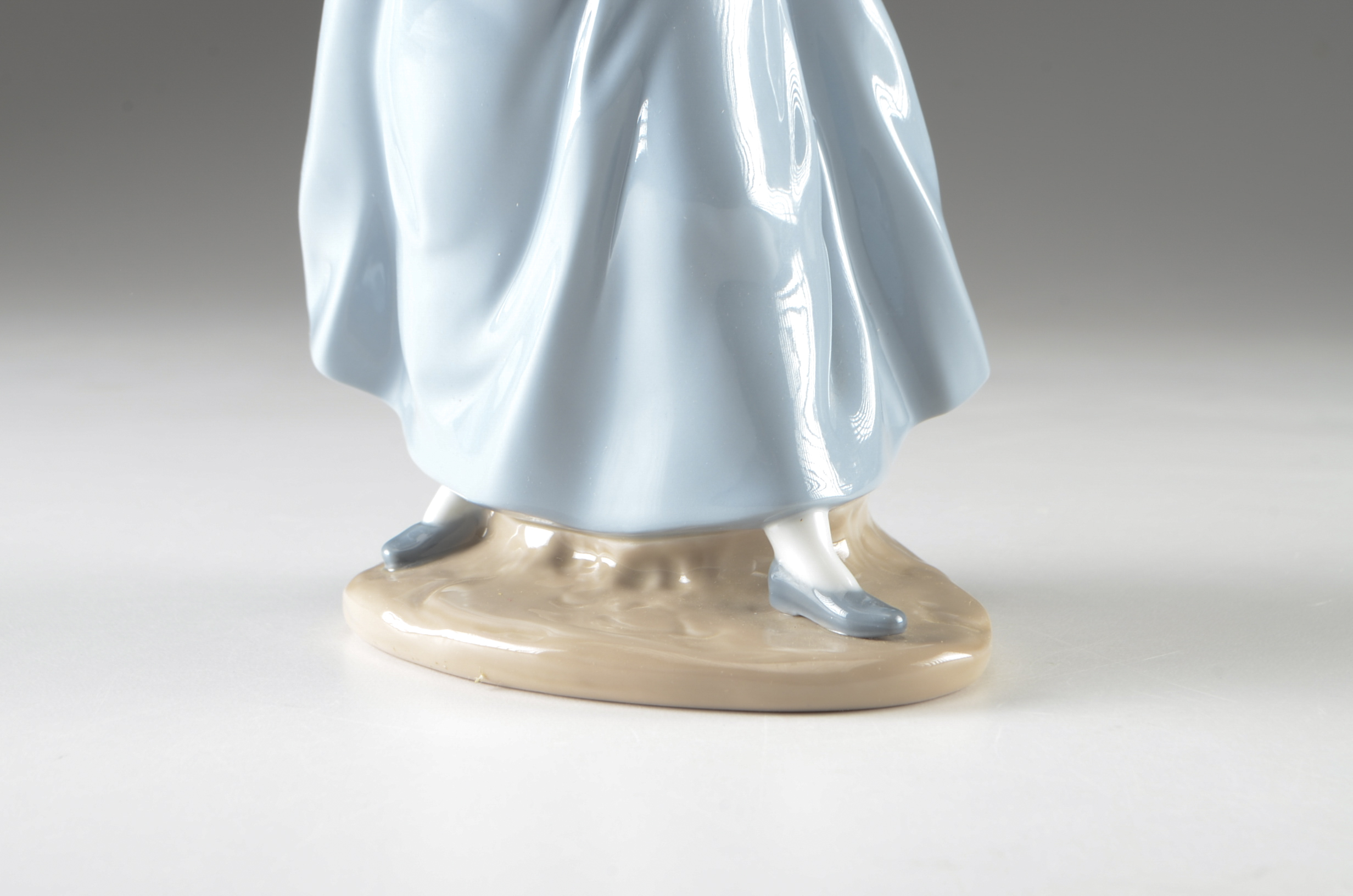 Lladro Figurine