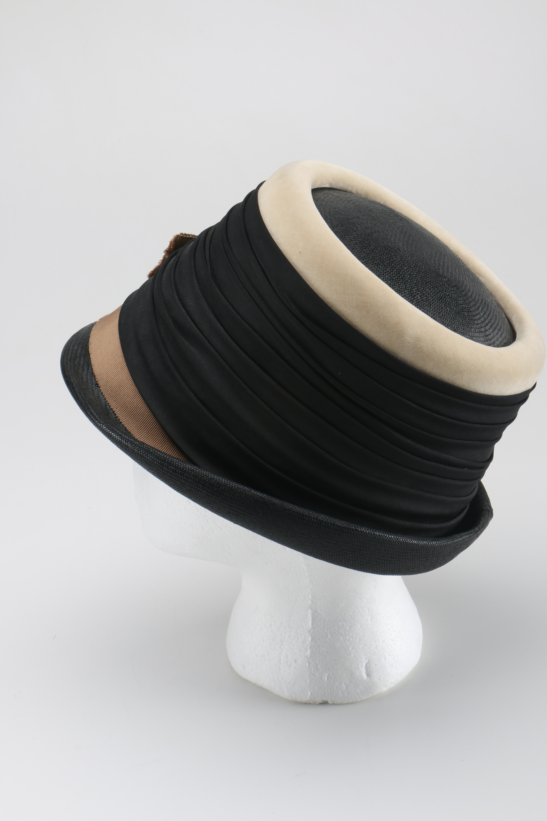 Vintage Schiaparelli Cloche