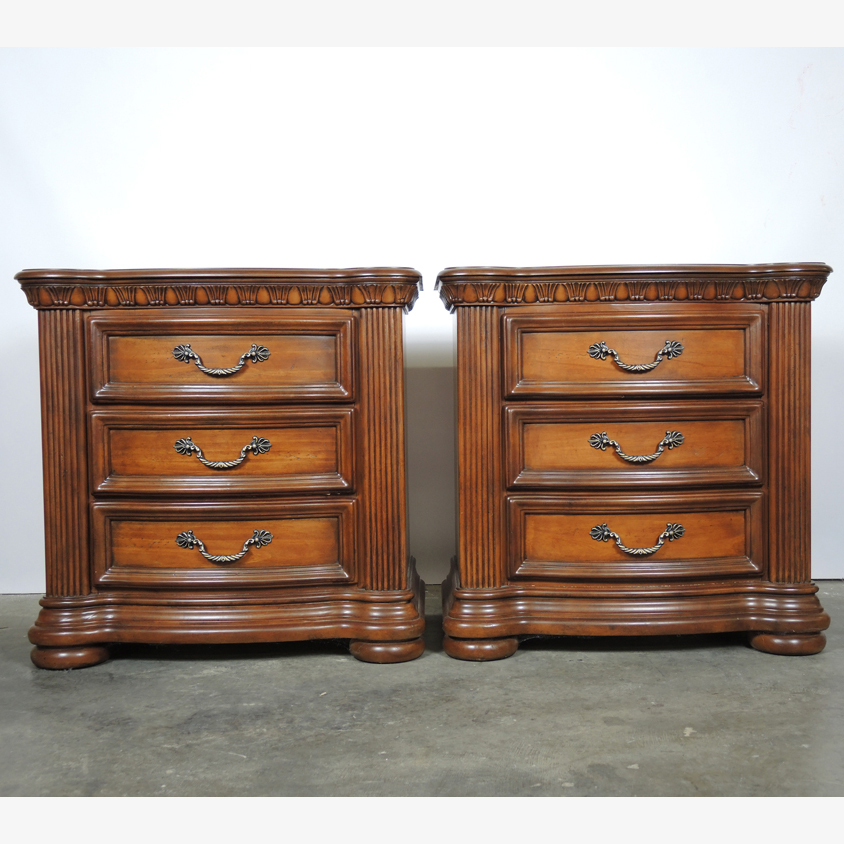 Pair of Flexsteel Wynwood Bed Side Tables