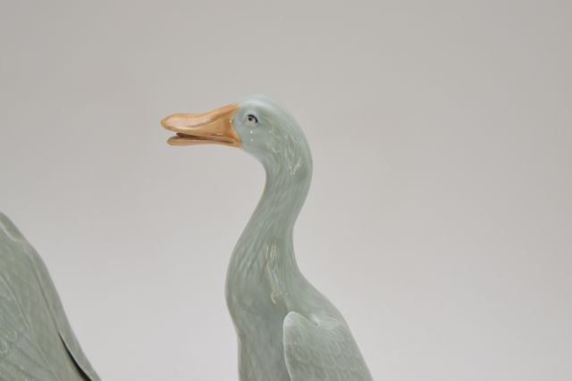 Chinese Jinsheng Sheng Porcelain Geese