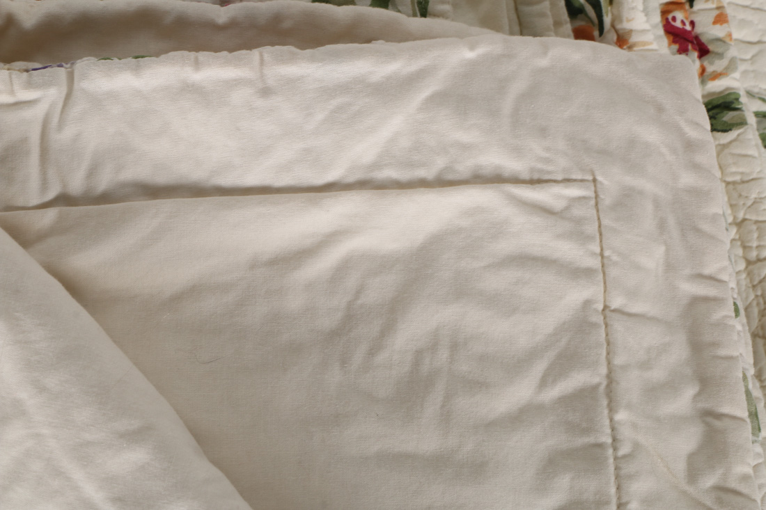 Liz Claiborne Comforter Set