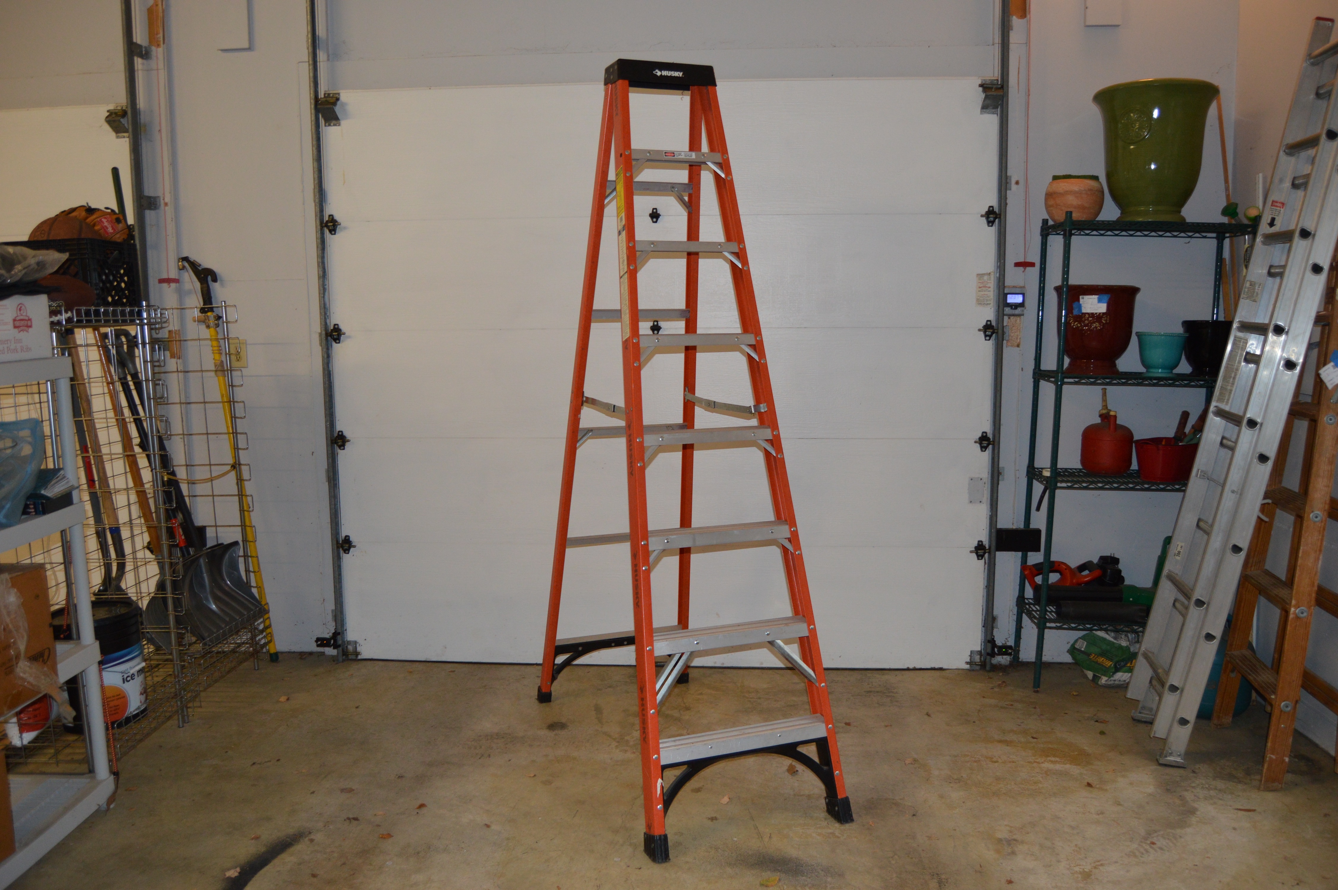 8 Aluminum "Husky" Step Ladder