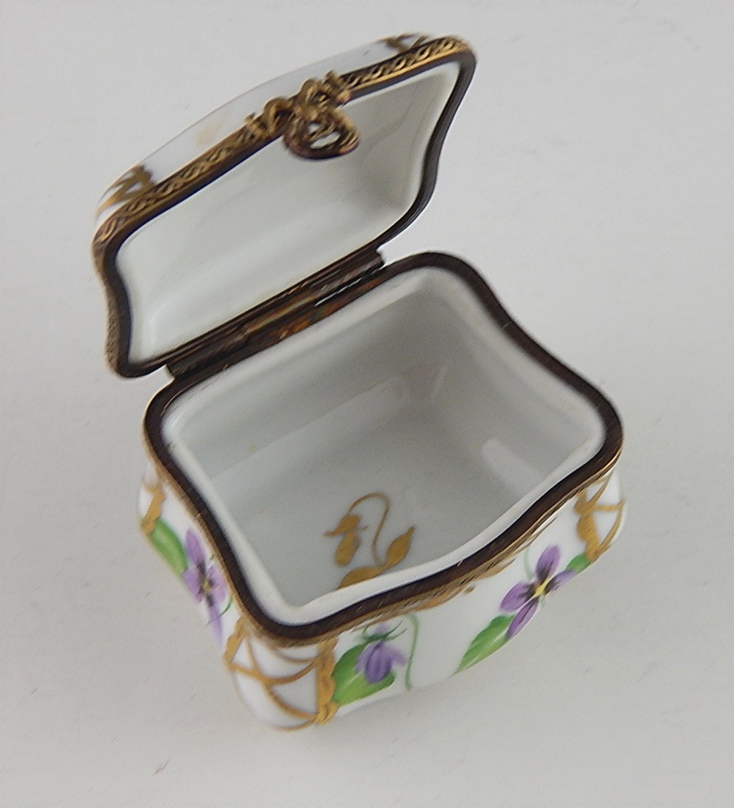 Small Hand-Painted Limoges Trinket Box - Purple Violets