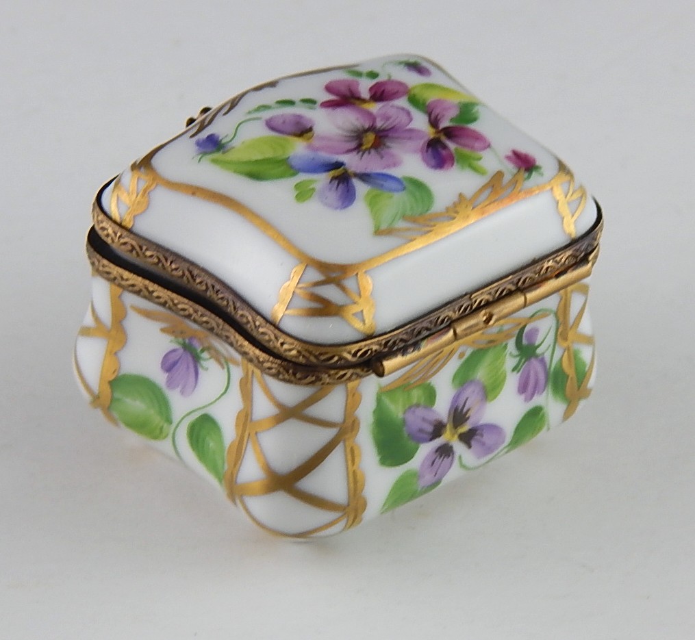 Small Hand-Painted Limoges Trinket Box - Purple Violets