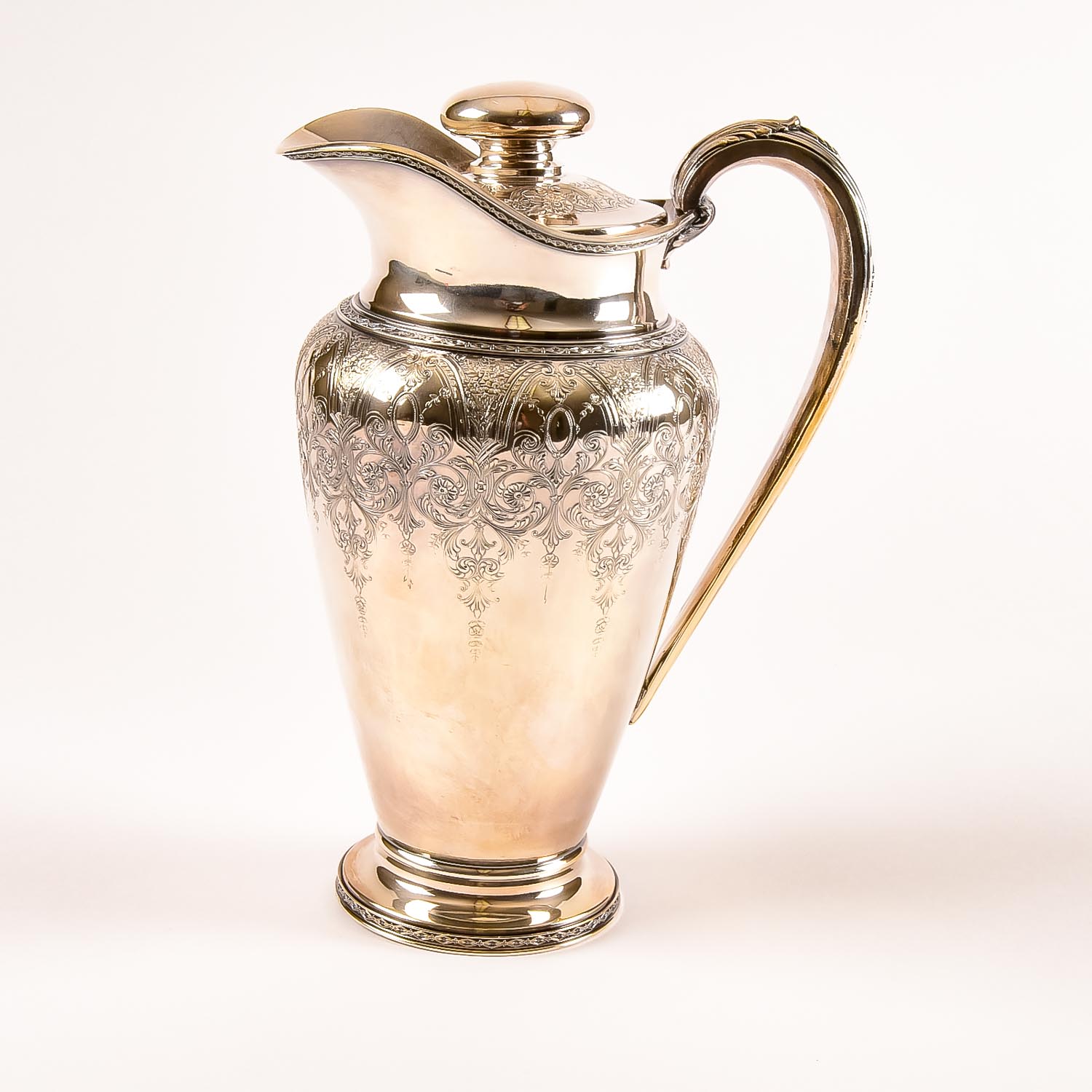 Wilcox Silver Plate Co. "Paisley" Pitcher with Lid