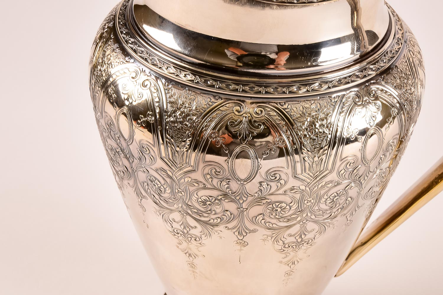 Wilcox Silver Plate Co. "Paisley" Pitcher with Lid