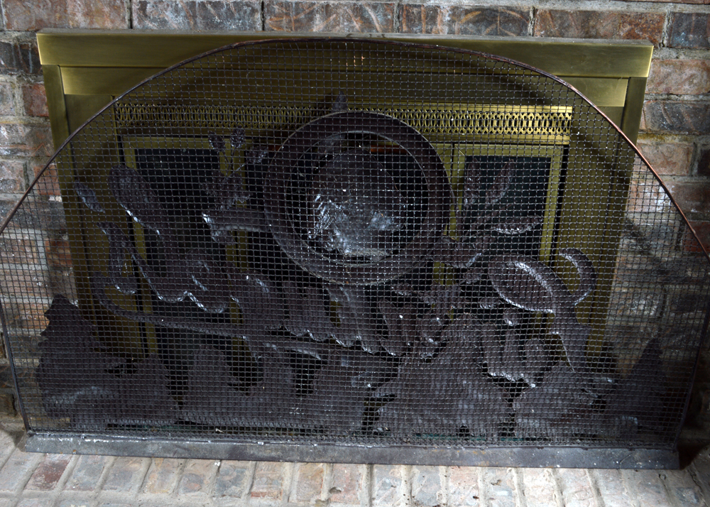 Leinenkugel Metal Fireplace Screen
