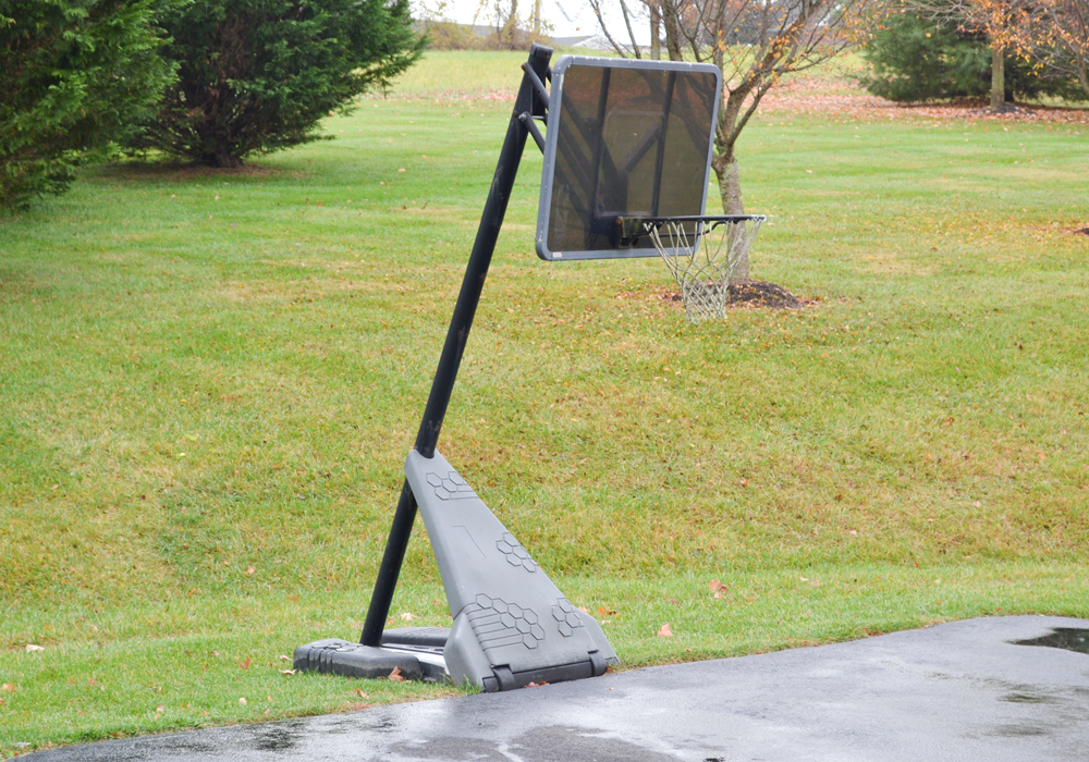 Huffy Sports Adjustable Height Basketball Hoop