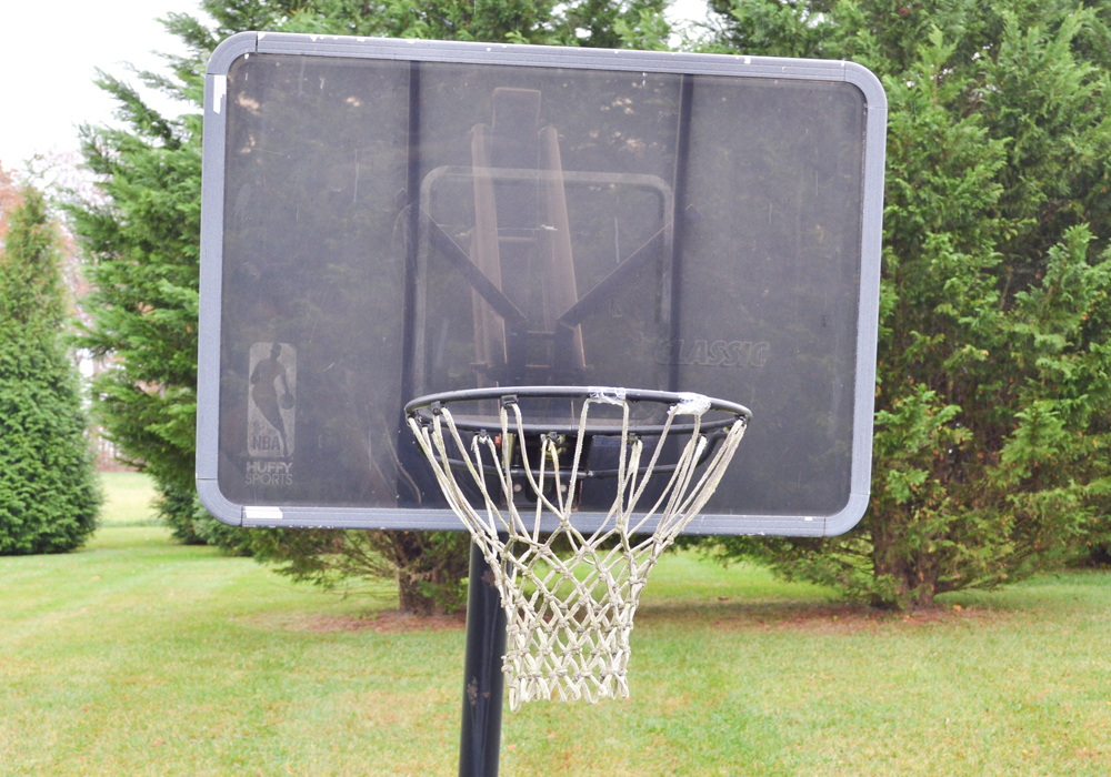 Huffy Sports Adjustable Height Basketball Hoop