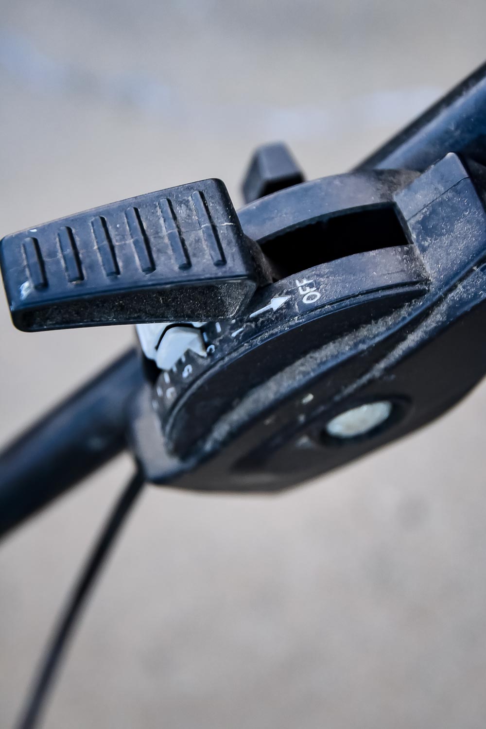 Vigoro 4300 Broadcast Spreader