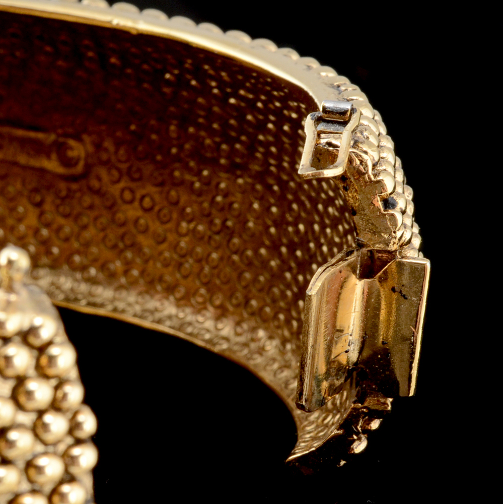 Vintage Ciner Hinge Bracelet with Crystal Rhinestones