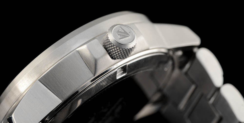 Citizen Eco-Drive Nighthawk WR 200 Watch