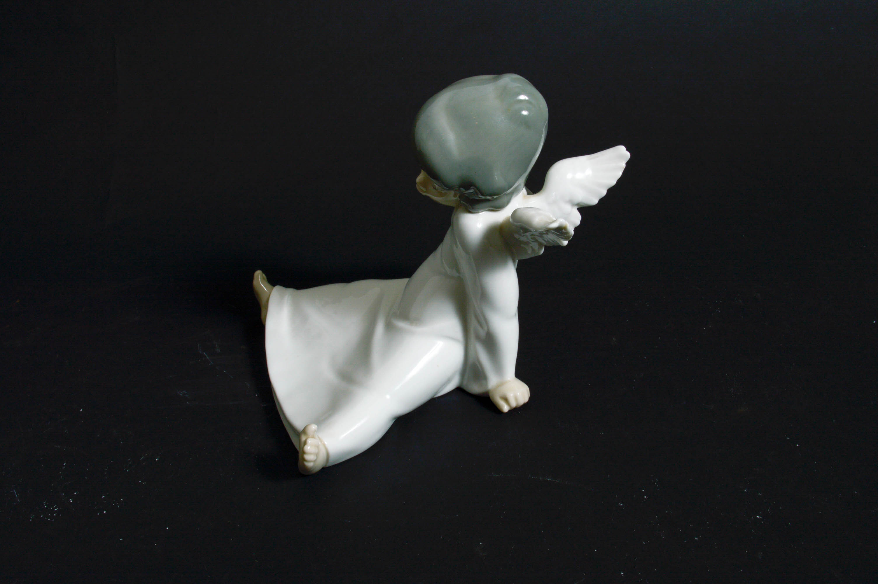 Lladró "Angel Wondering" Porcelain Figurine