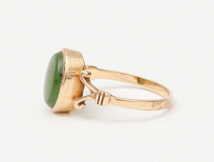 14K Nephrite Jade Ring