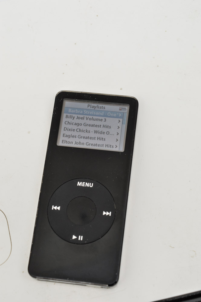 Apple iPod Hi-fi Home Stereo and iPod Nano