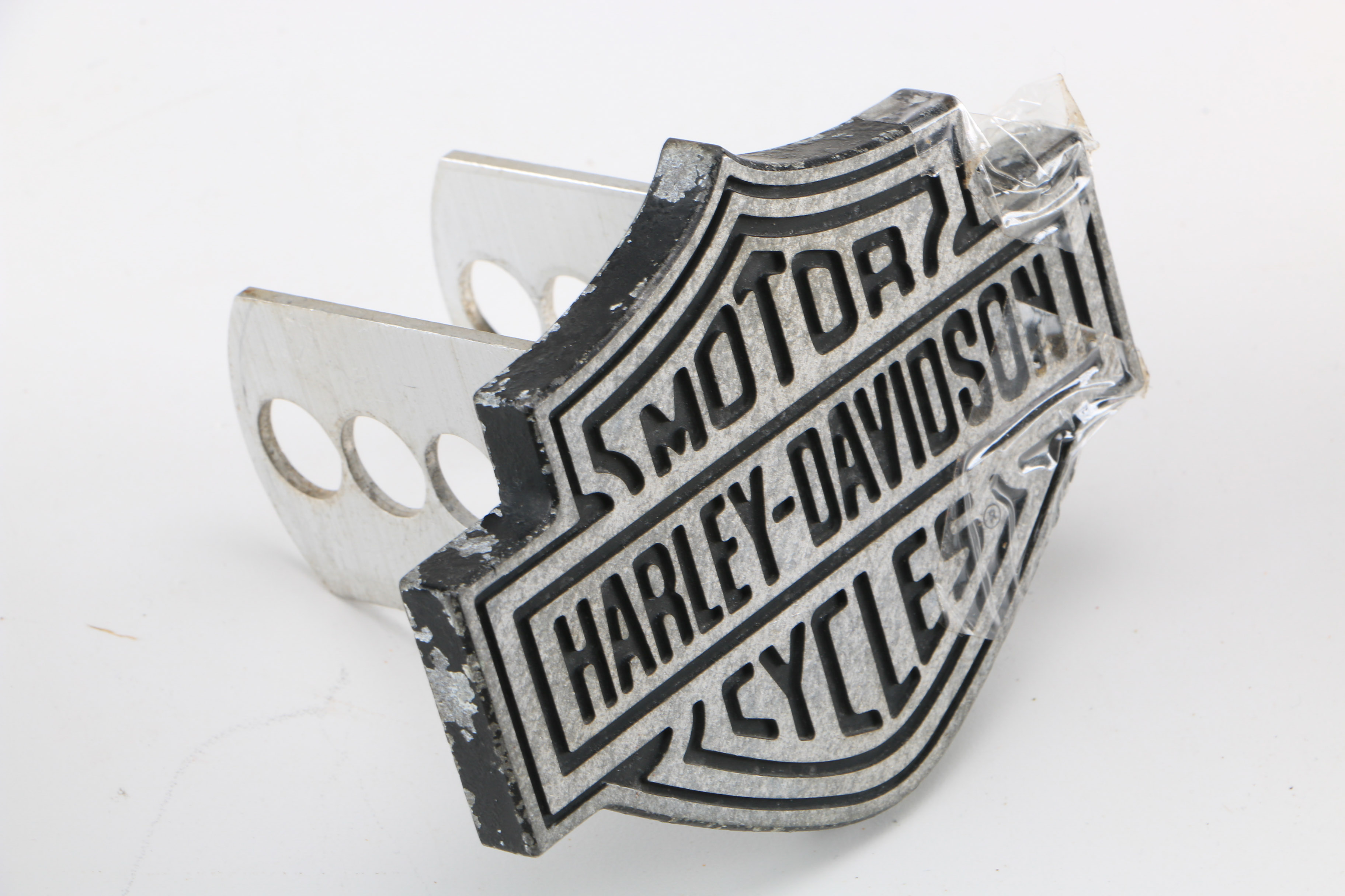 Metal Décor including Heritage Knight Radio