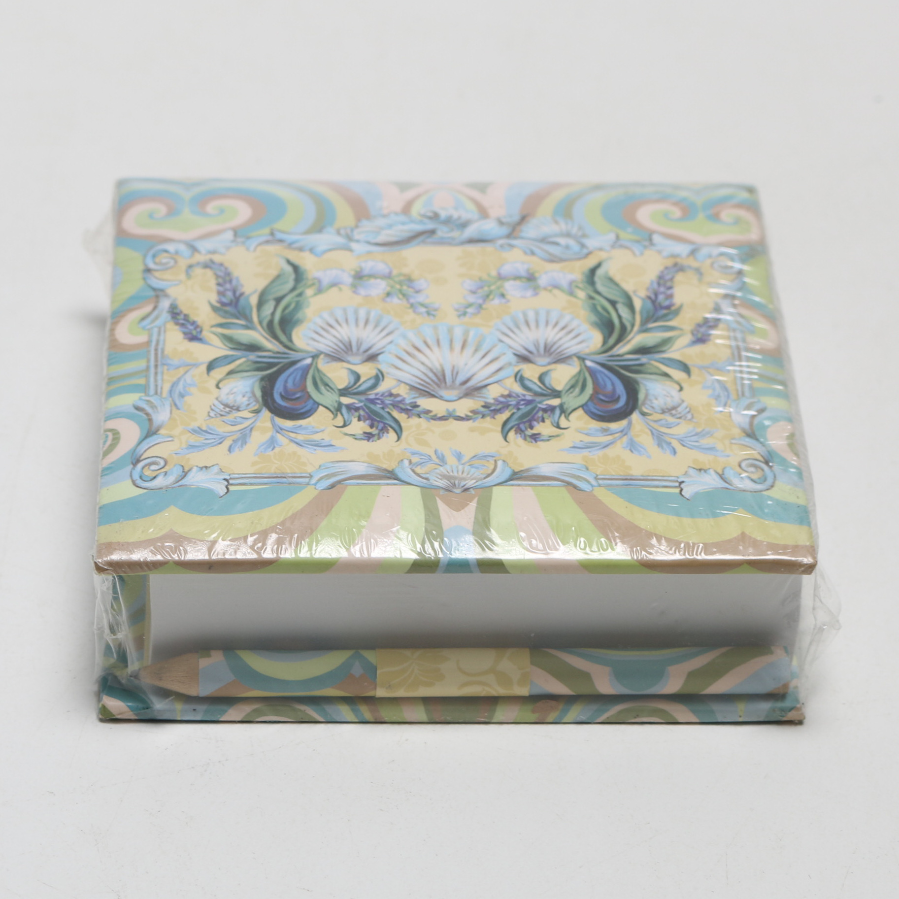 Americana Vintage Portable Radio and More