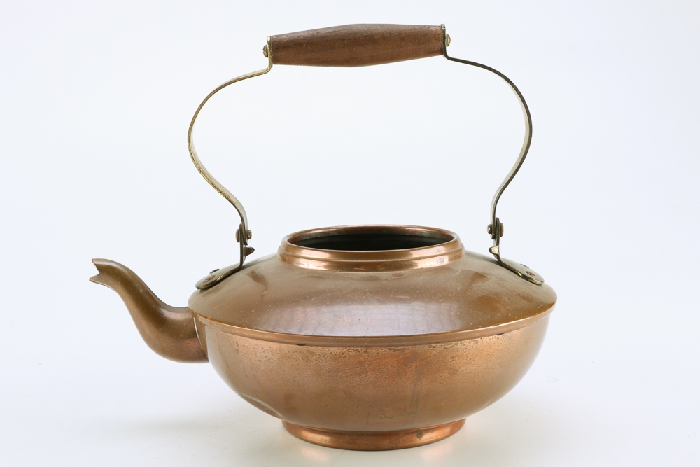 Collection of Kitchen Items