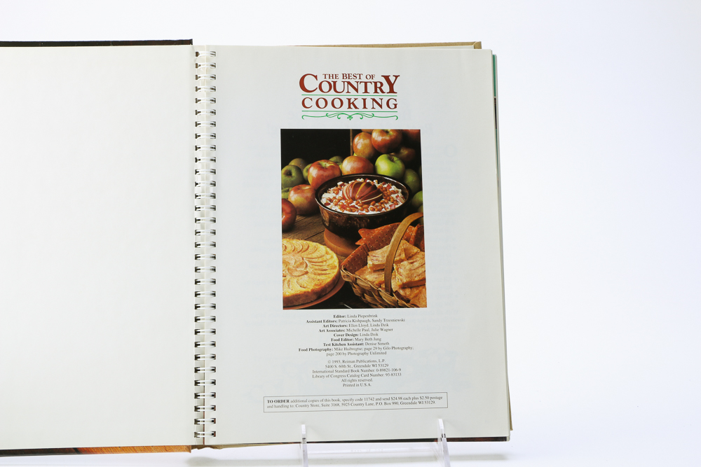 Collection of Kitchen Items