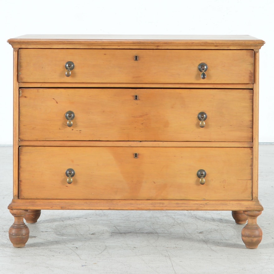 Vintage Poplar Wood Lincoln Furniture Co. Chest of Drawers