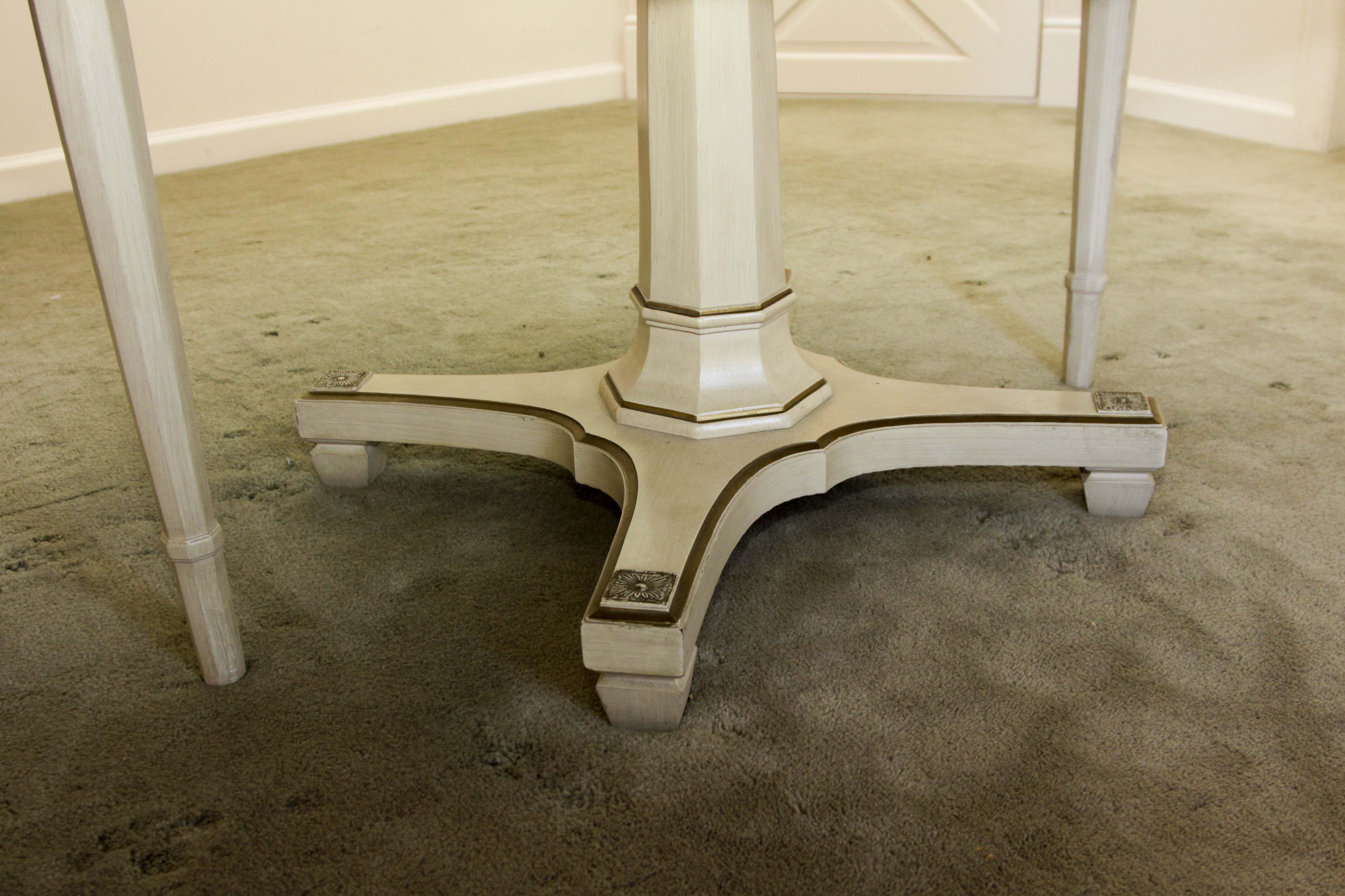 A  Vintage Thomasville Dining Set