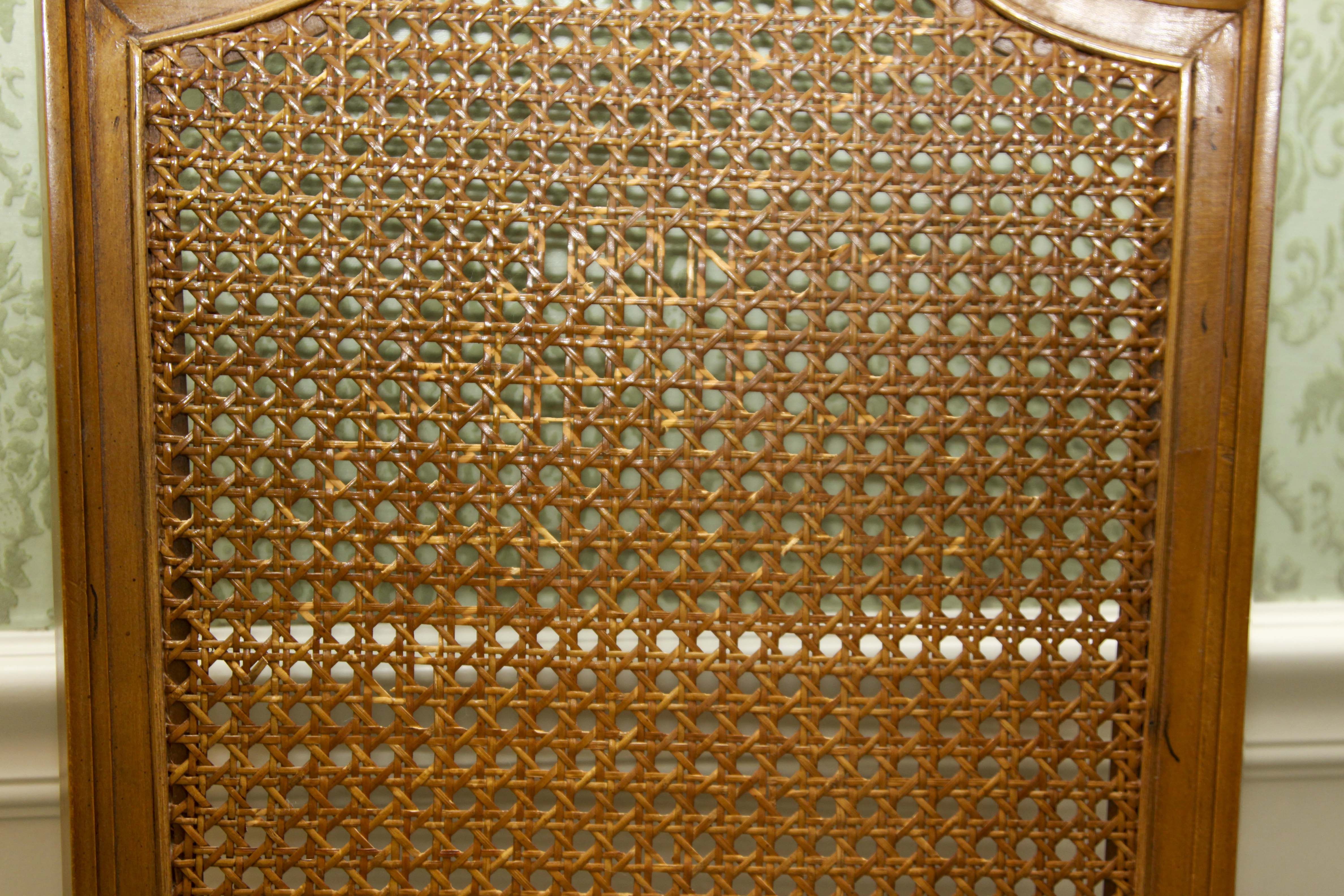 A  Vintage Thomasville Dining Set