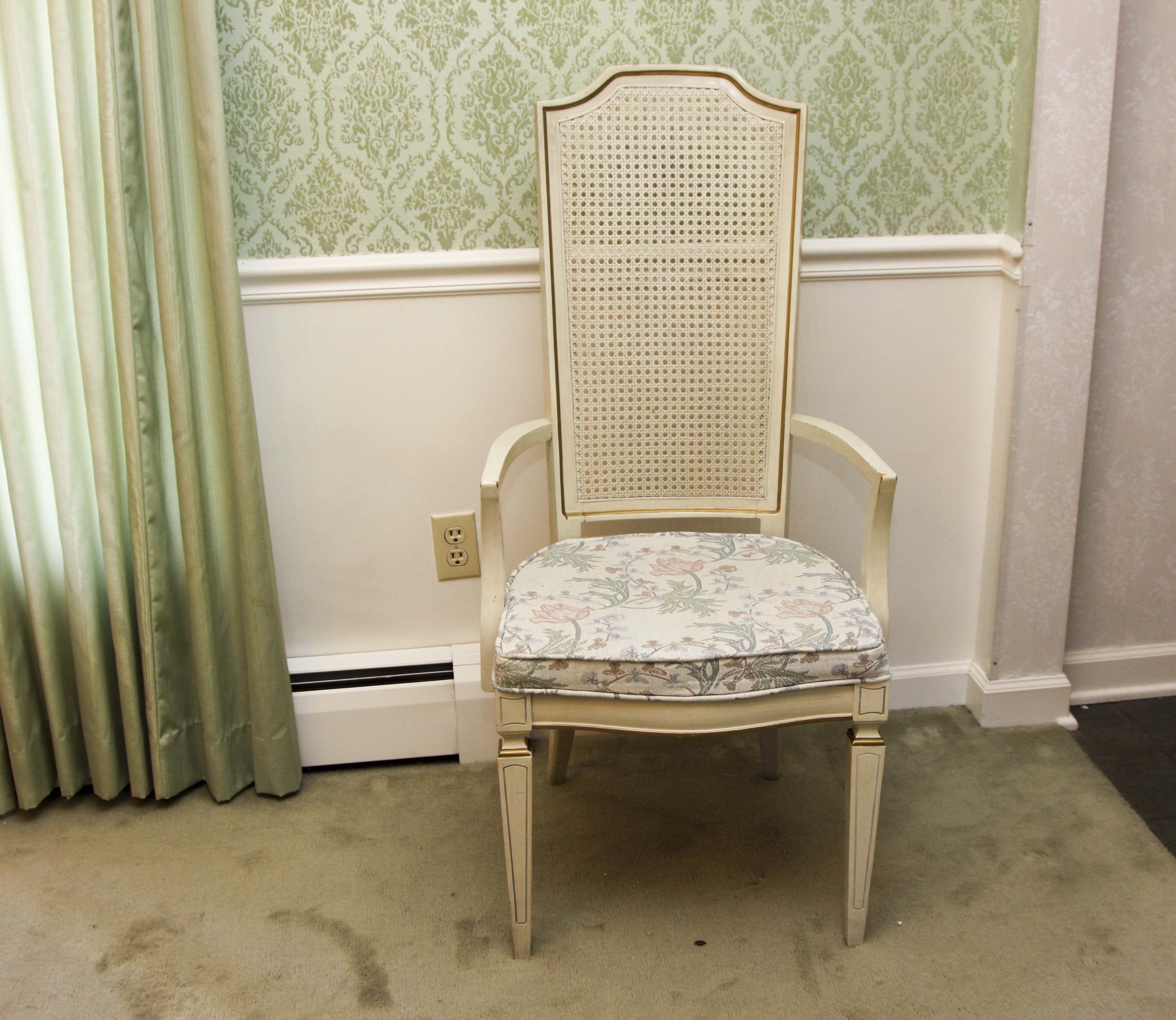 A  Vintage Thomasville Dining Set