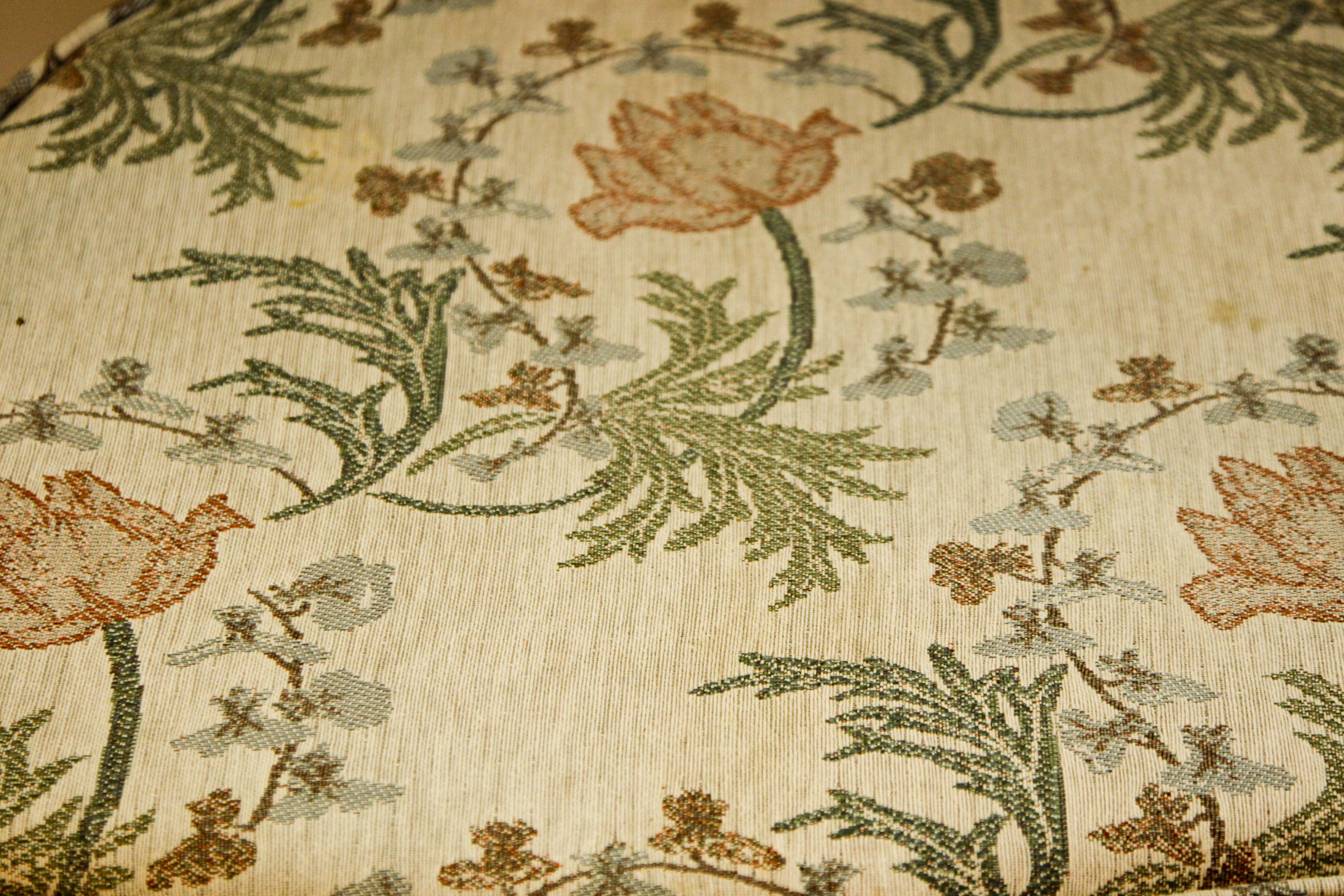 A  Vintage Thomasville Dining Set