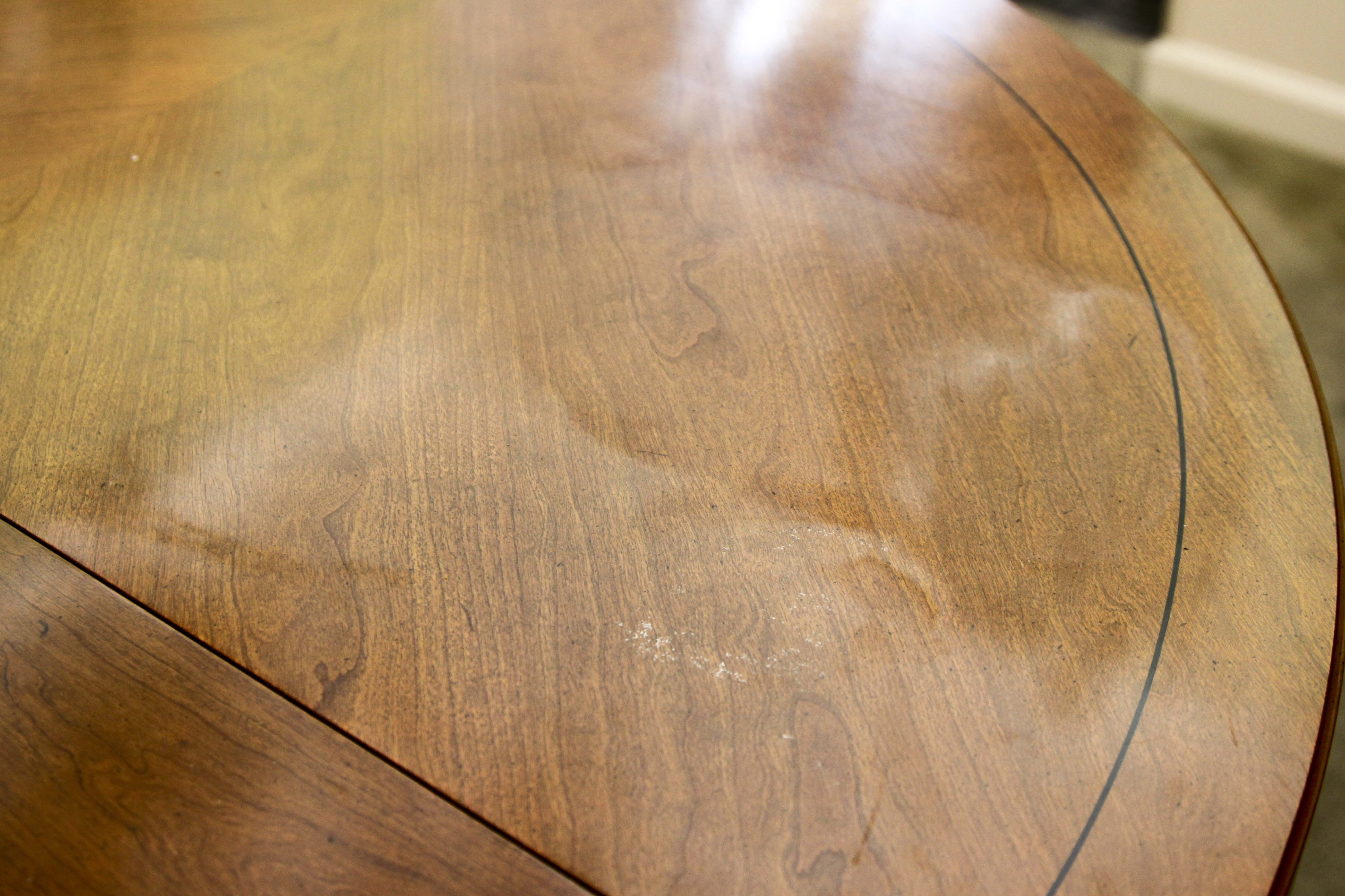 A  Vintage Thomasville Dining Set