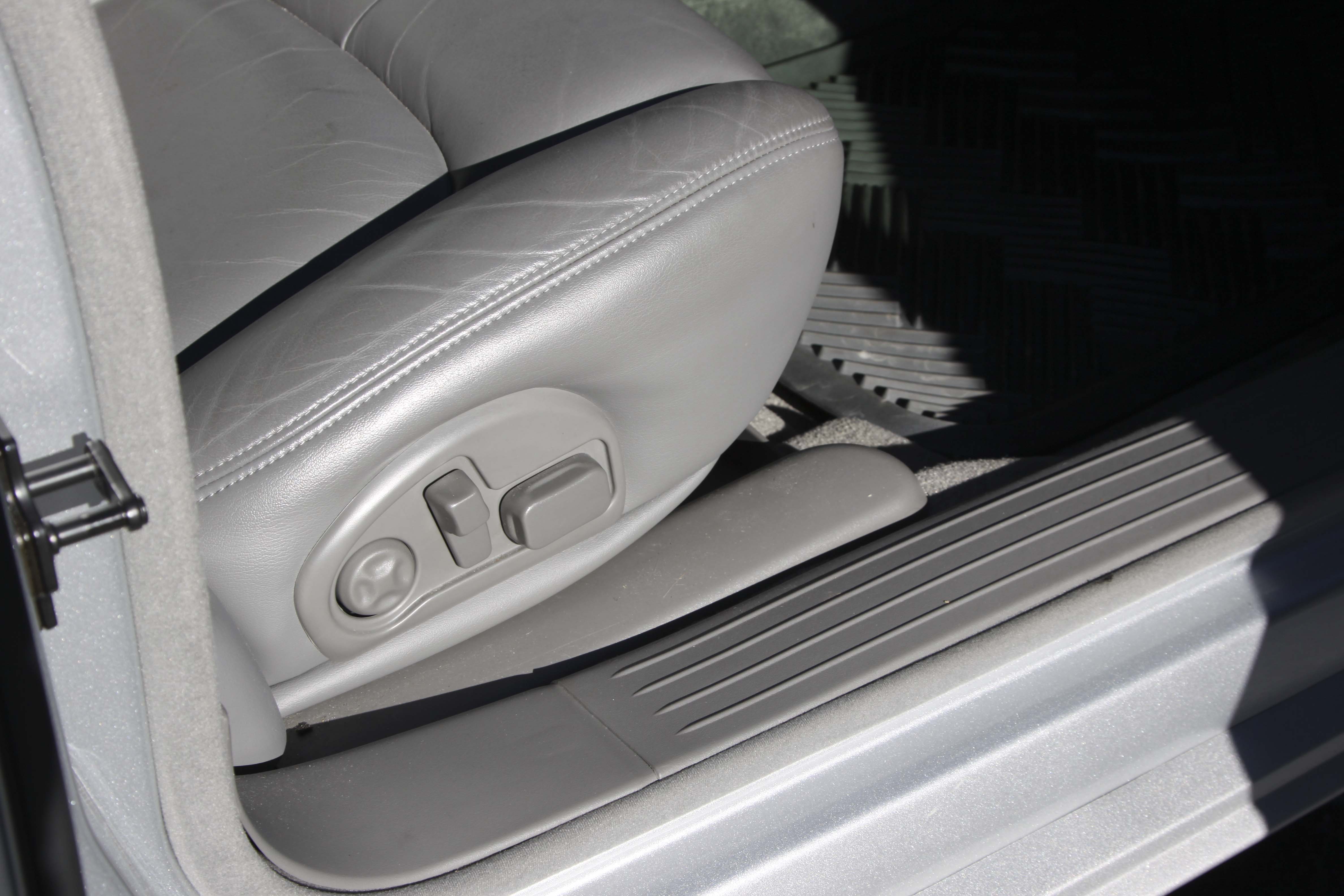 2002 Cadillac Seville SL