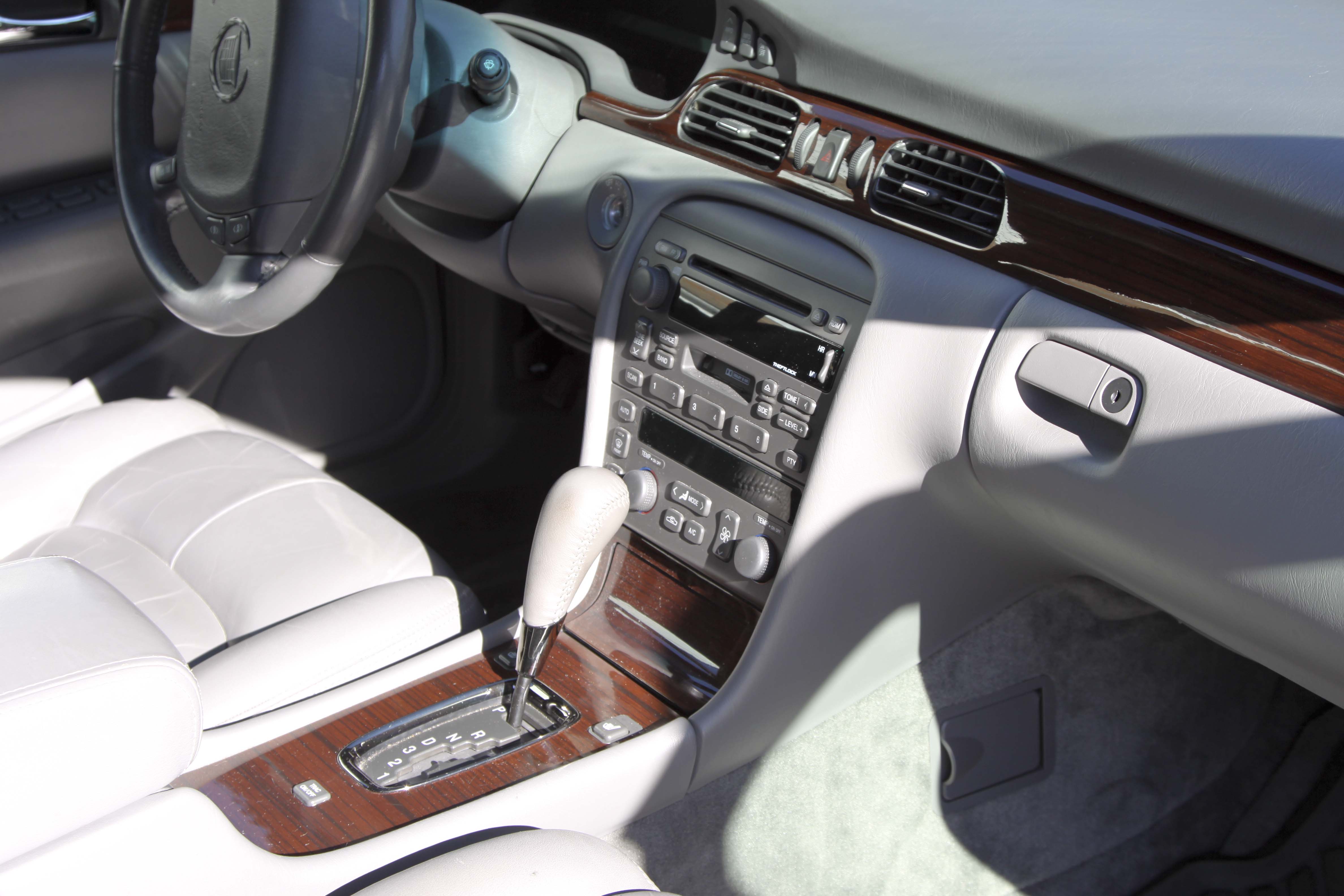 2002 Cadillac Seville SL