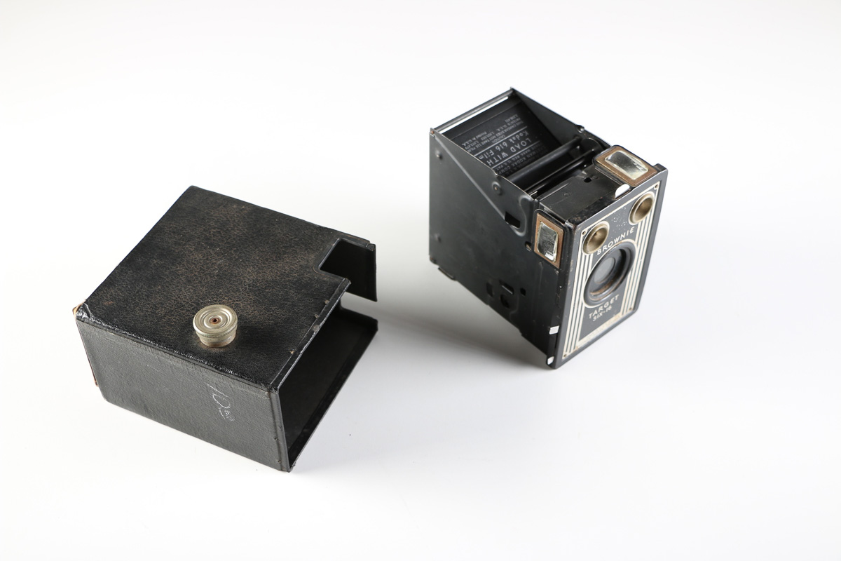 Vintage Kodak Brownie Target Six-16 Camera