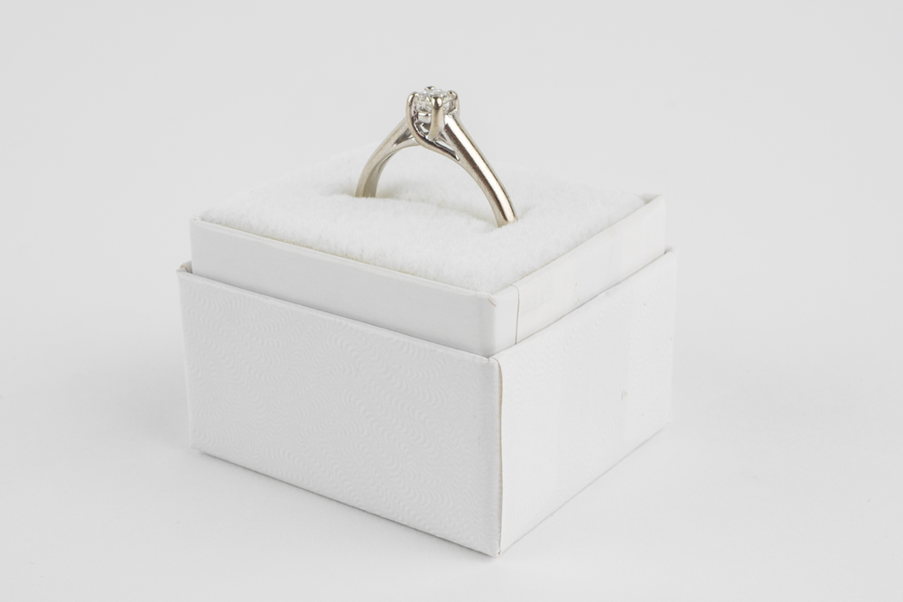 14K White Gold Diamond Ring