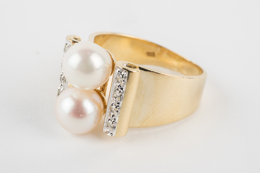 14K Yellow and White Gold Pearl Diamond Ring