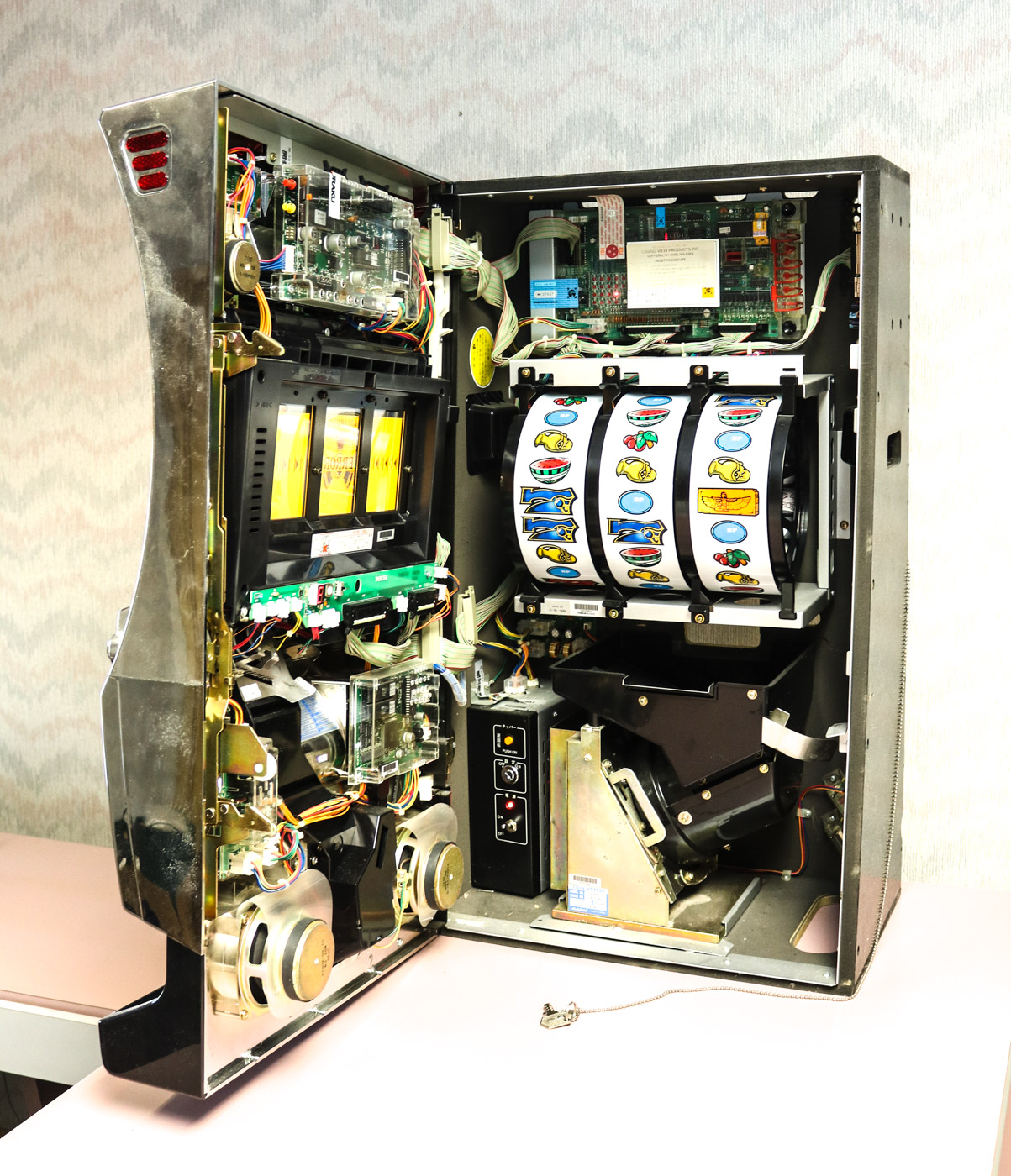 Neo Pharaoh Zetz Slot Machine