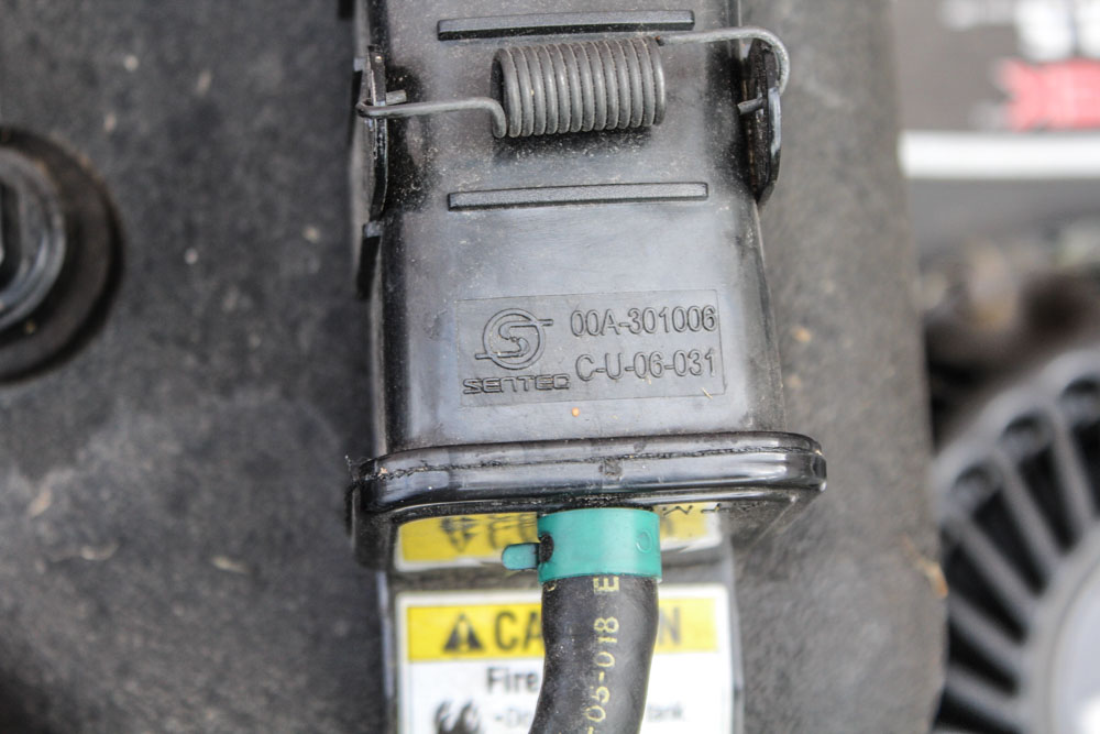 Snapper 28 Hi-Vac Rear Engine Riding Lawn Mower