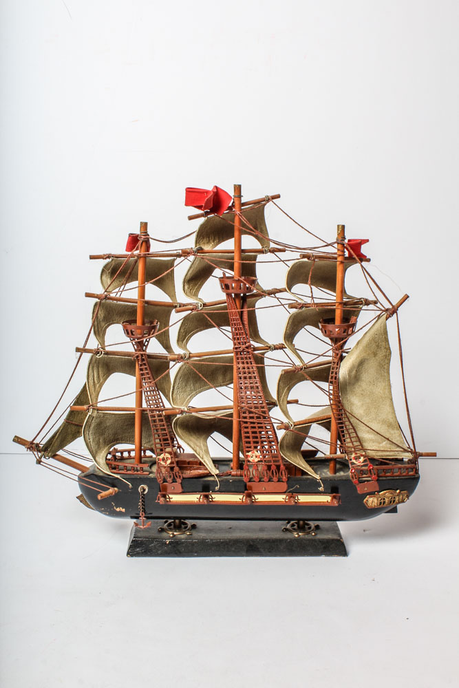 Model of 1780 Fragata Espanola Wooden Sail Ship