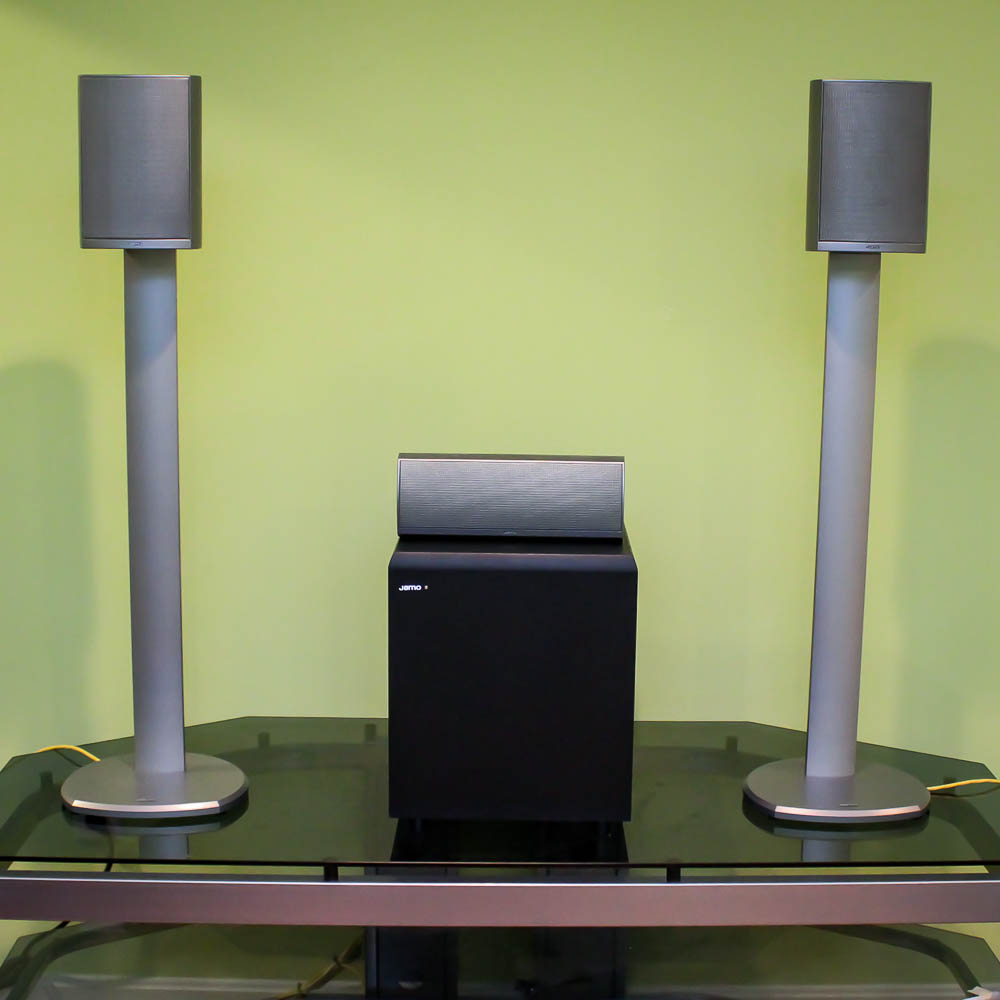 Jamo Subwoofer With Five-Speaker Surround Sound System