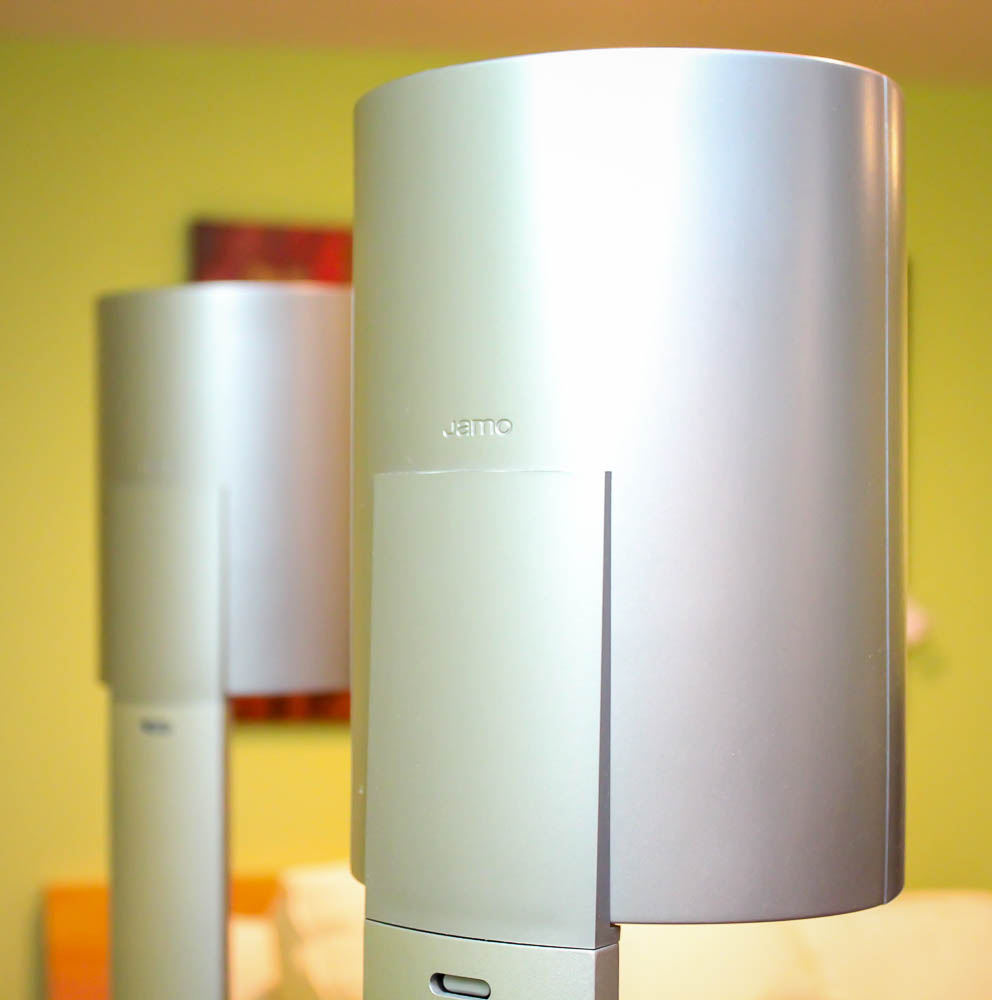 Jamo Subwoofer With Five-Speaker Surround Sound System