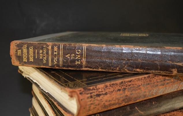 1911 Antique "Encyclopedia Britannica" Set