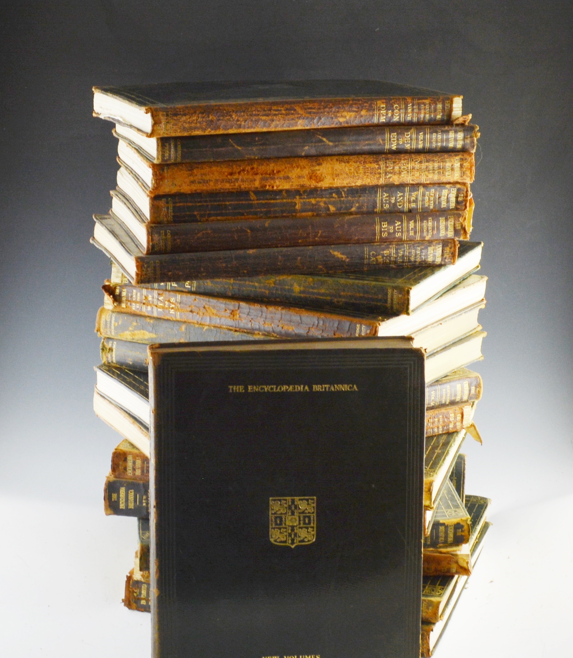 1911 Antique "Encyclopedia Britannica" Set