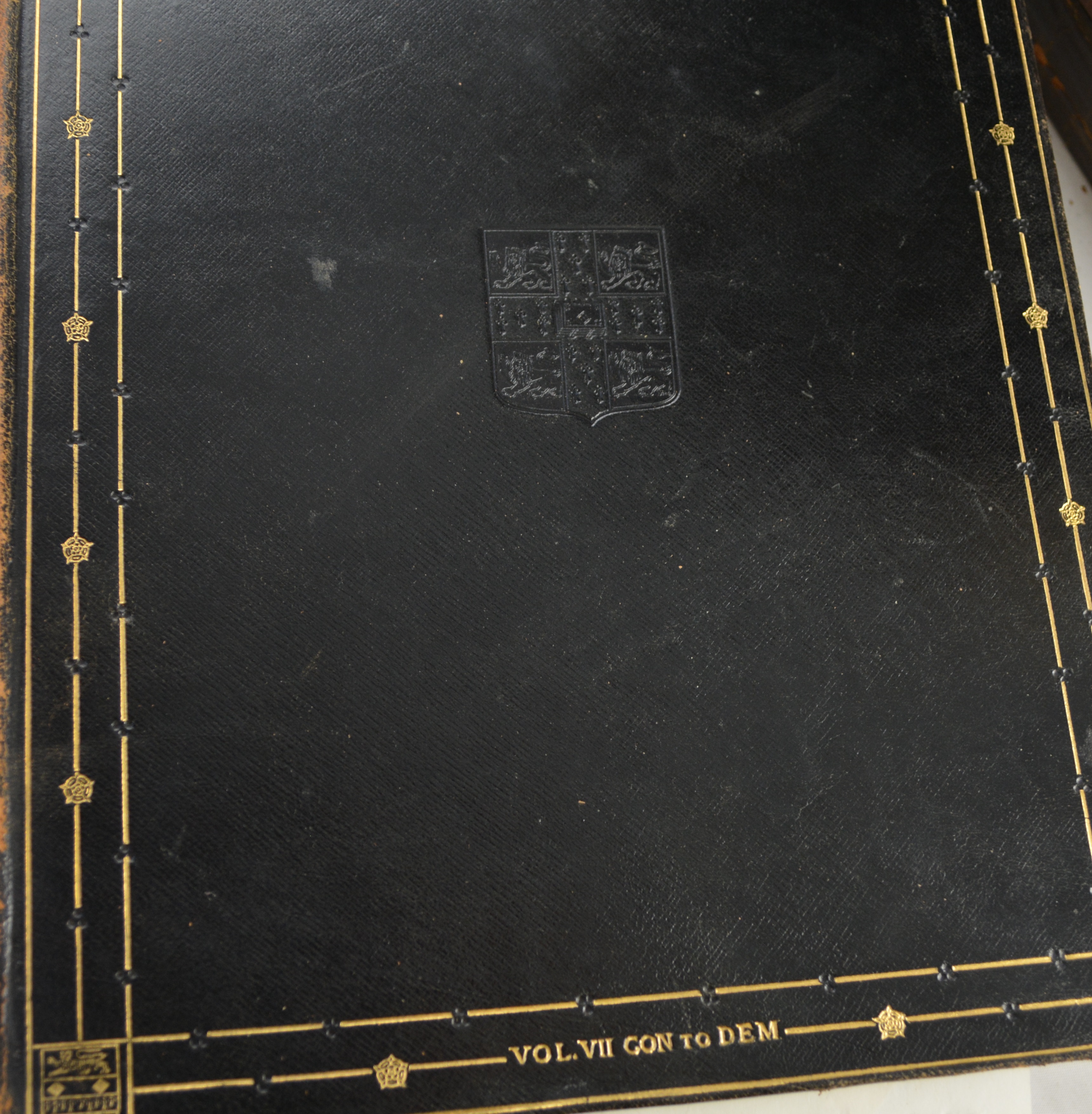 1911 Antique "Encyclopedia Britannica" Set