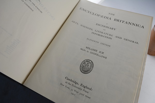 1911 Antique "Encyclopedia Britannica" Set