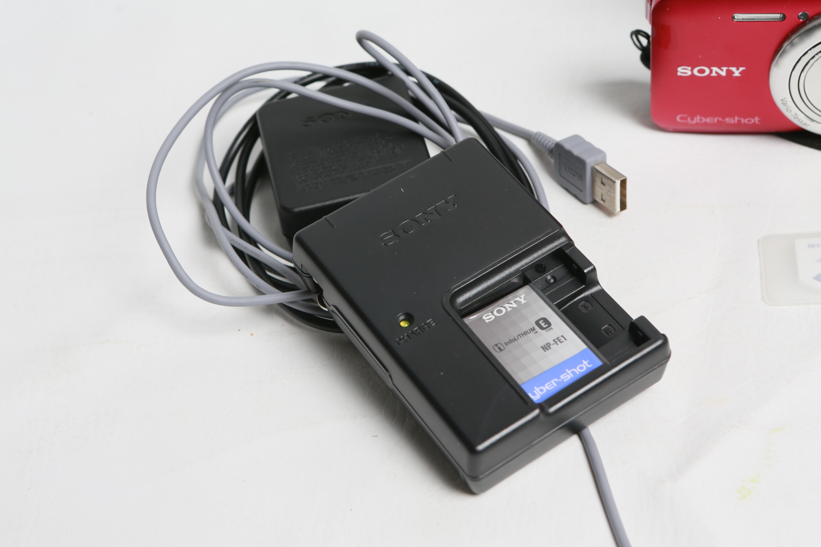 Sony Cybershot 16.2 MegaPixel and Sony Optical Zoom 3X 5.1MegaPixel Video Camera