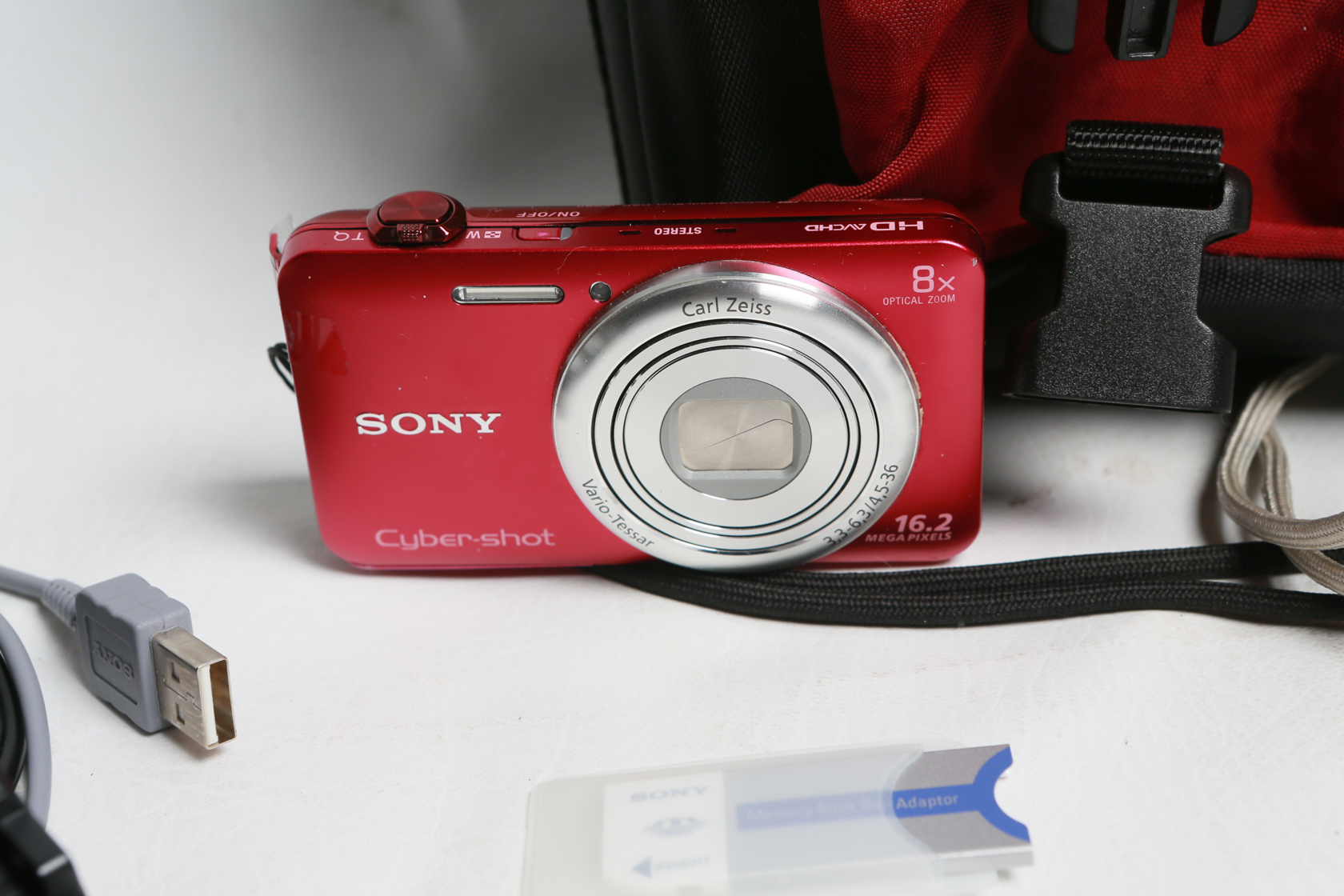 Sony Cybershot 16.2 MegaPixel and Sony Optical Zoom 3X 5.1MegaPixel Video Camera