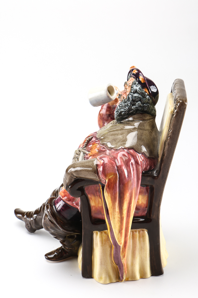 Vintage Royal Doulton Figurines "The Master" and "The Foaming Quart"