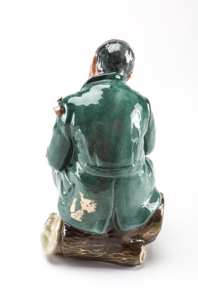 Vintage Royal Doulton Figurines "The Master" and "The Foaming Quart"