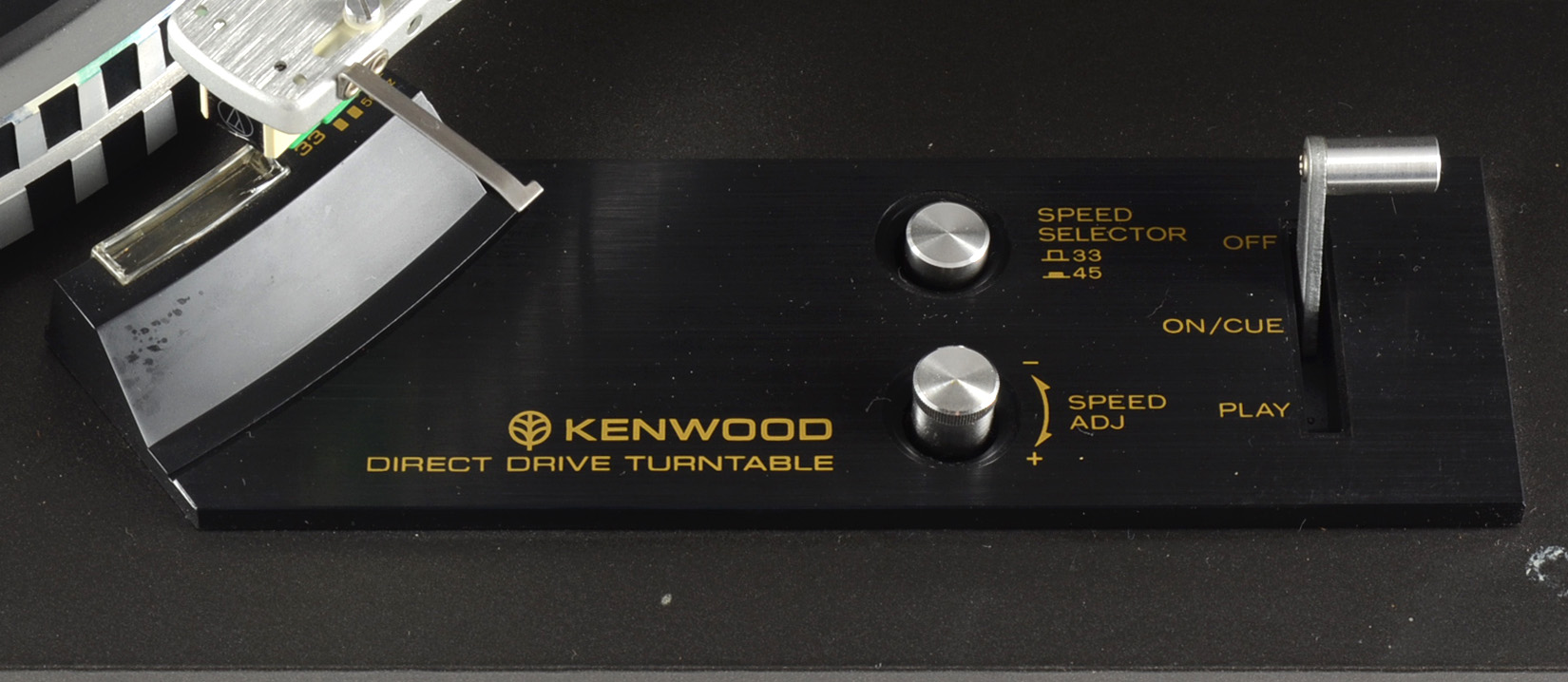 Kenwood KD-2070 Direct Drive Turntable