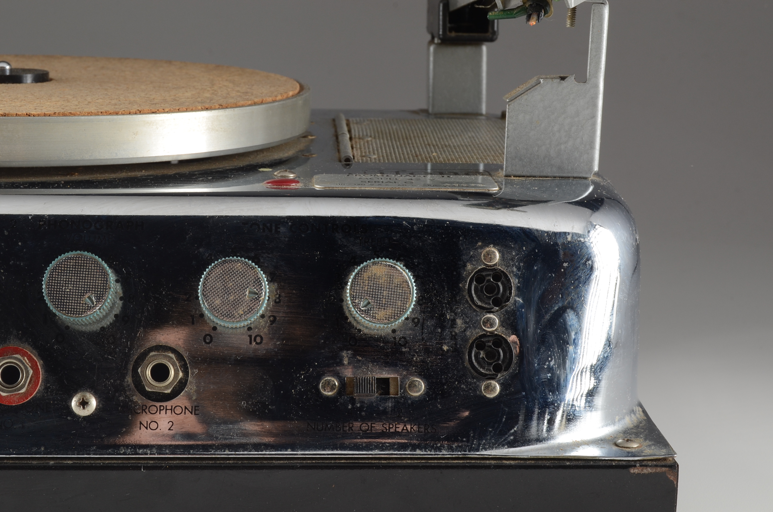 Vintage Califone Promenade II 42V Phonograph