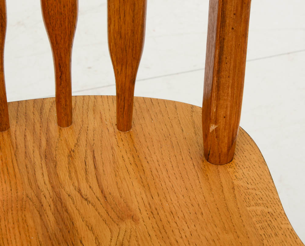 Round Oak Pedestal Dining Table with Extension and Chairs